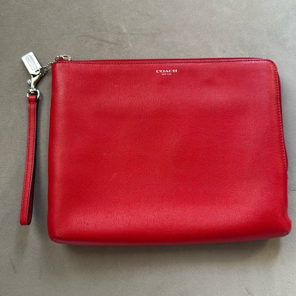 COACH Saffiano Leather ZIP Around iPad Case Cover. EXCELLENT CONDITION